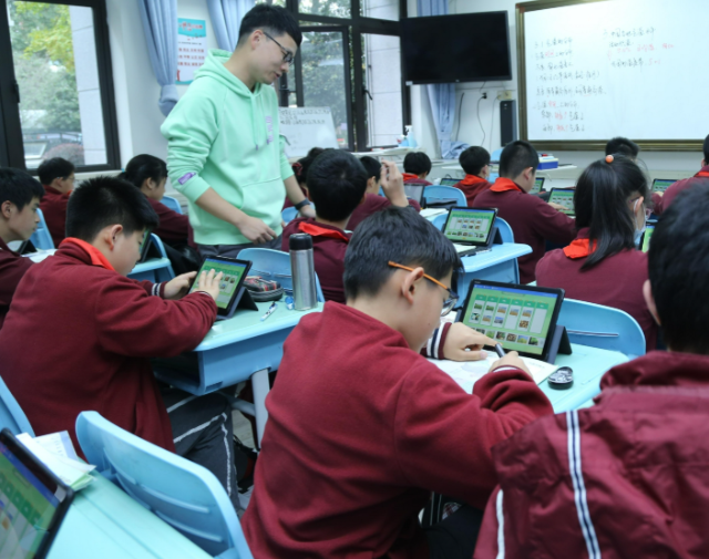 构建城乡联动的数字教育共同体整合资源建立统一的城乡数字教育平台 构建城乡联动的数字教育共同体整合资源建立统一的城乡数字教育平台